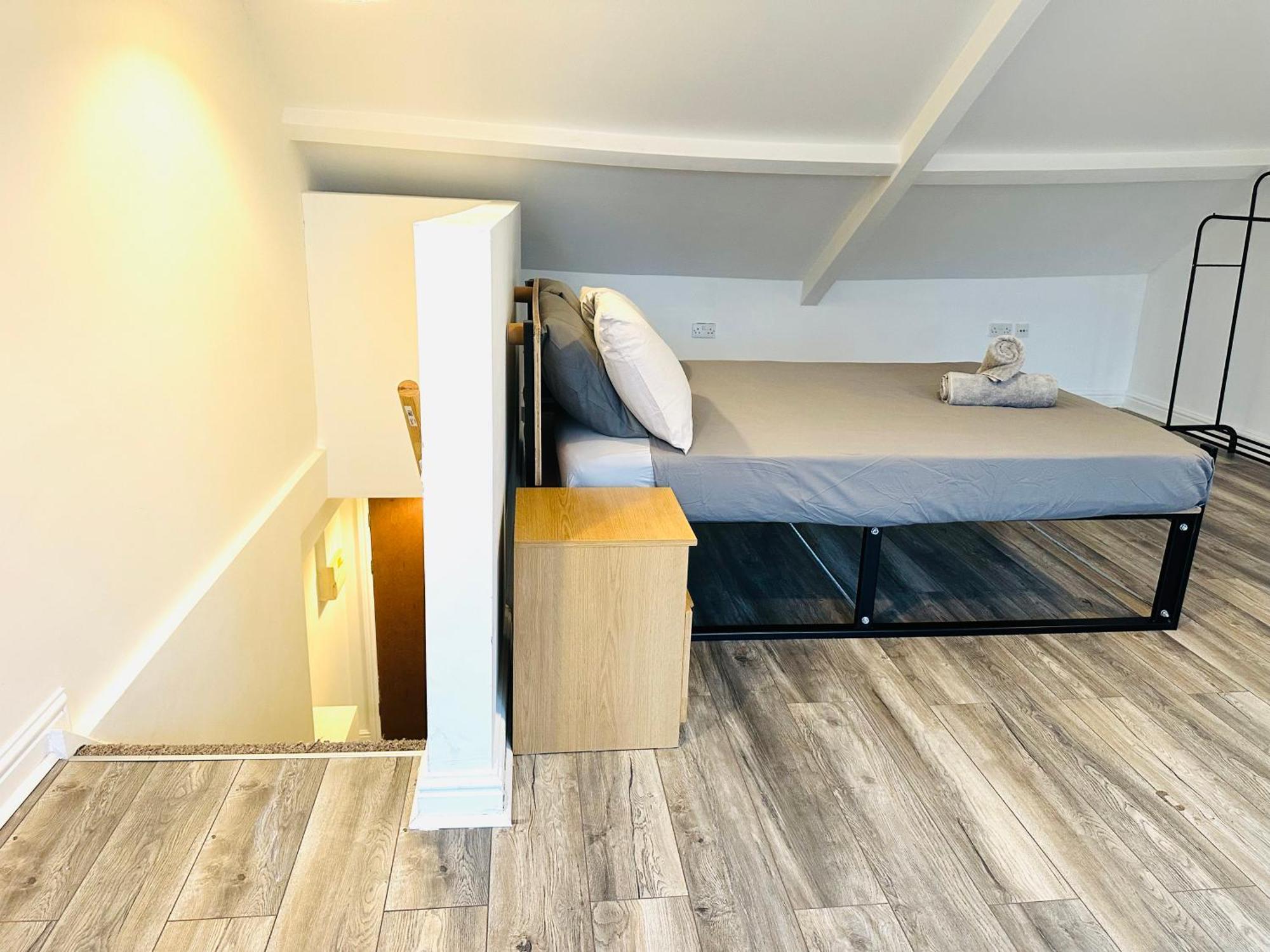 Spacious And Affordable City Center Two Beds Flat Swansea Exterior foto