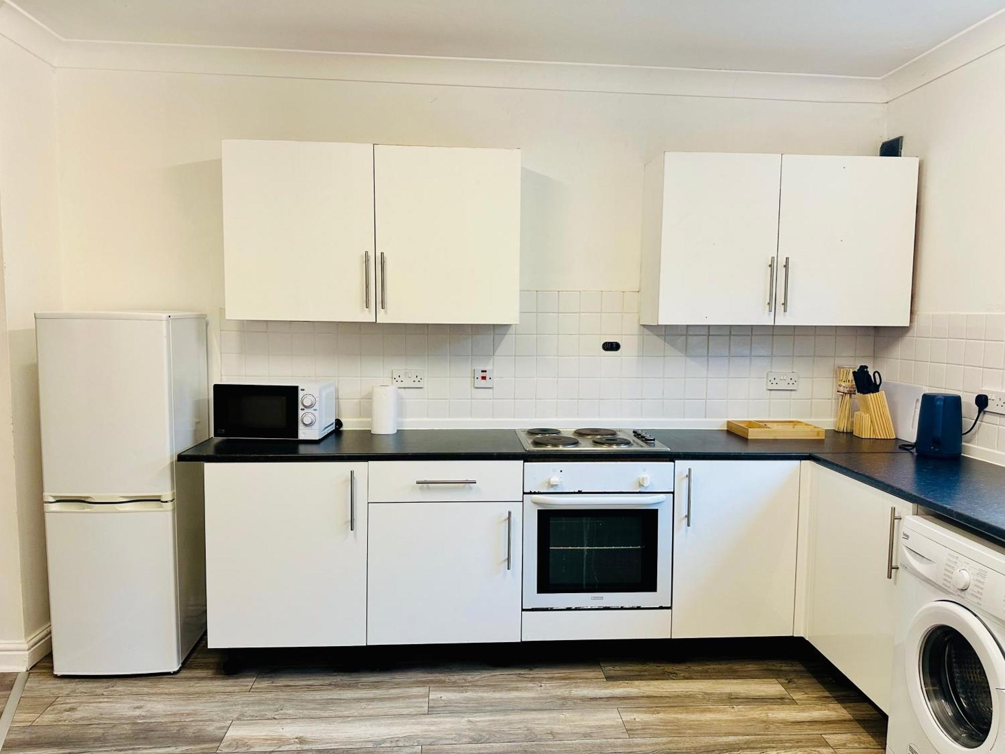 Spacious And Affordable City Center Two Beds Flat Swansea Exterior foto
